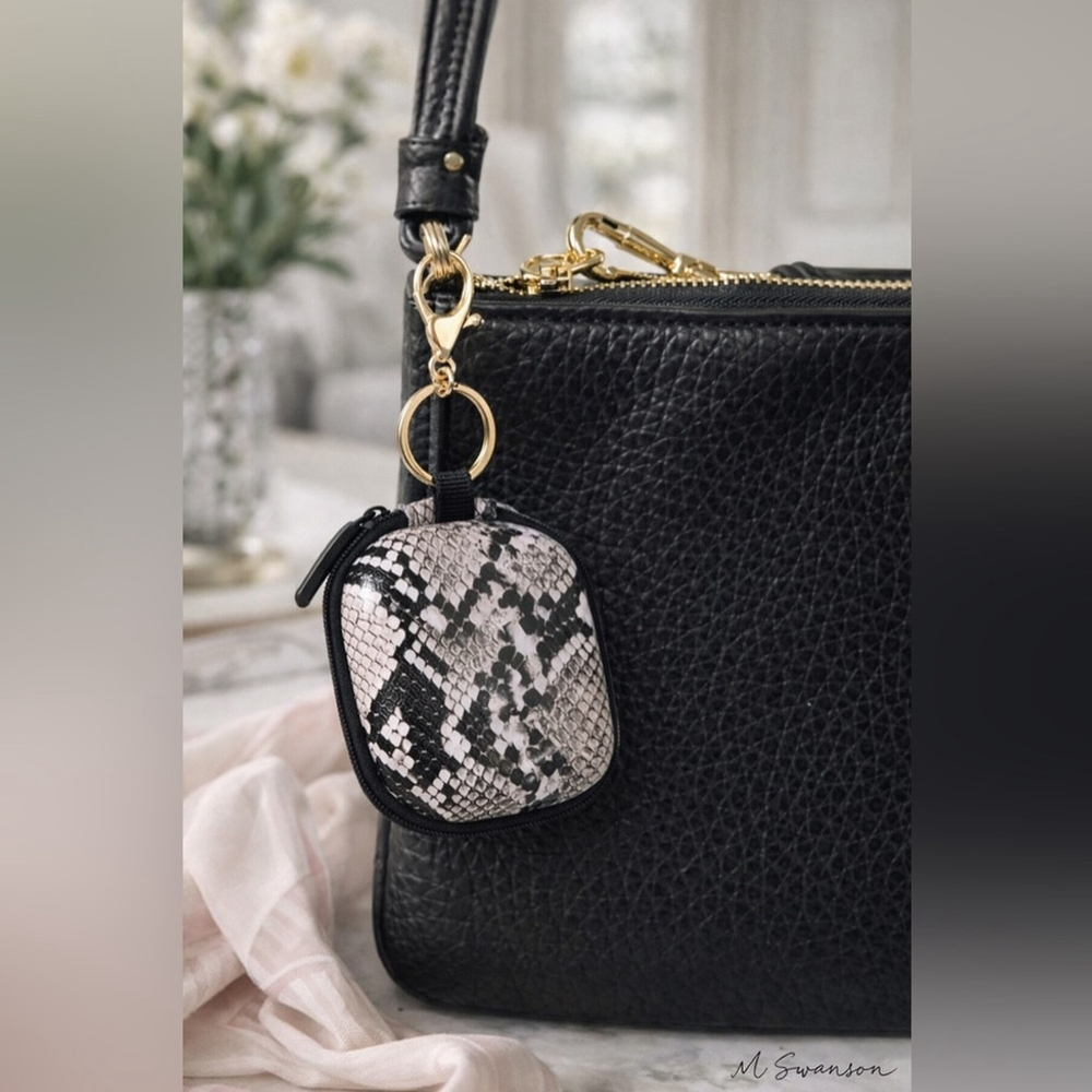 NEW Ellie Rose Snake Print earbuds / Electronics Pouch – Black & Gray